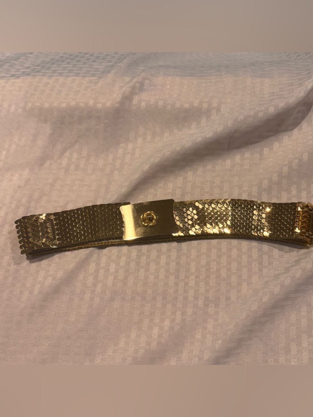 Vintage 1980s Gold Metallic Scaled  Stretch Belt with Floral Buckle Glam Loud - Picture 4 of 6